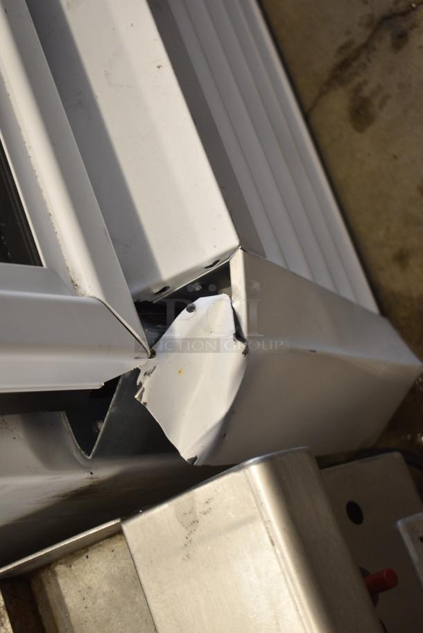 BRAND NEW SCRATCH AND DENT! 2024 True TSCI-600R-G-PH Metal Commercial Single Door Reach In Cooler Merchandiser w/ Poly Coated Racks. 115 Volts, 1 Phases. Tested and Working! - Image 2 of 8