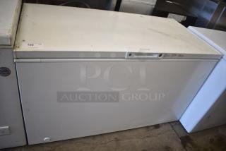Frigidaire FFCL1542AW Metal Chest Freezer w/ Hinge Lid. 115 Volts, 1 Phase. Tested and Working!