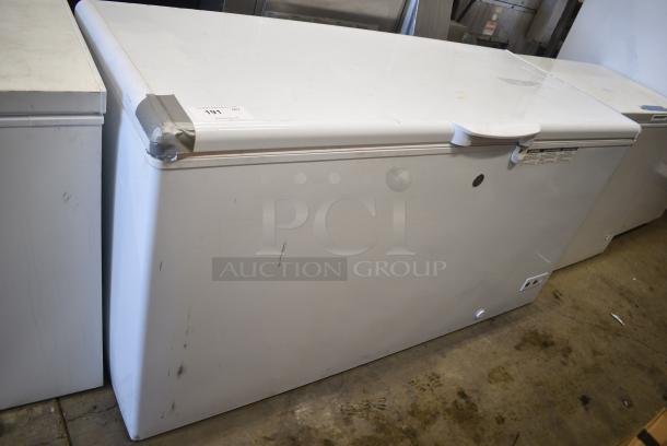 General Electric GE Metal Chest Freezer w/ Hinge Lid. 115 Volts, 1 Phase. Tested and Working! - Image 1 of 4