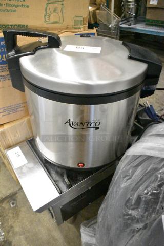Avantco 177RW92 Stainless Steel Commercial Countertop Rice Warmer. 120 Volts, 1 Phase. Tested and Working!