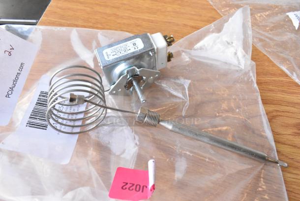 2 BRAND NEW! Items Including 61460125401 Pitco 60125401 Thermostat Rx Mvolt and Manitowoc Ice 000008660 Ice Thickness Probe Asm. 2 Times Your Bid! - Image 2 of 6