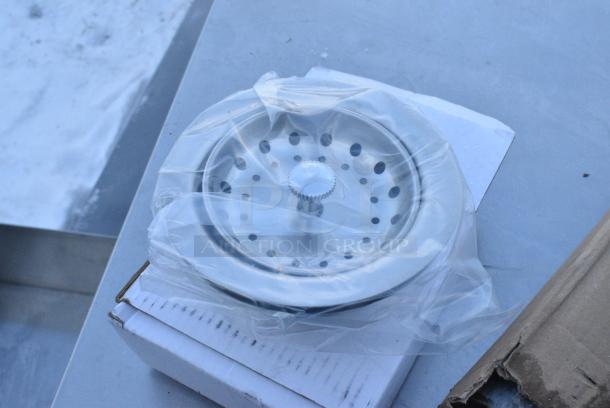 BRAND NEW SCRATCH AND DENT! Stainless Steel Single Bay Sink. - Image 4 of 6