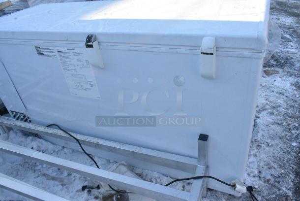 General Electric GE Chest Freezer w/ Hinge Lid. 115 Volts, 1 Phase. - Image 7 of 9