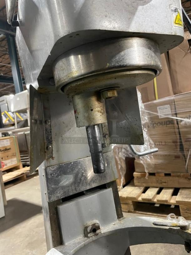 Primo Commercial Metallic Gray Finished Gear Driven 30 Quart Planetary Mixer! Model: PM30 SN: 18010301084! 110V 1 Phase! - Image 9 of 10