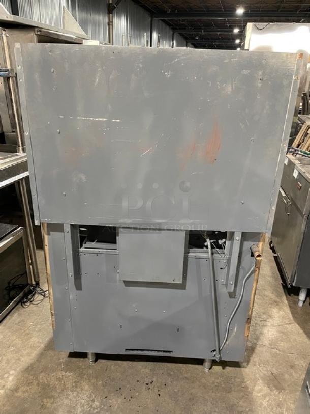 Vulcan Commercial Stainless Steel Natural Gas Powered 6 Burner Range/Oven Combo! With Back Splash & Overhead Salamander Shelf! With Wired Oven Rack! On Legs! - Image 3 of 11