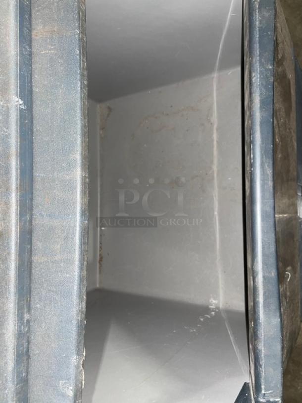 Scotsman Prodigy Series Commercial Stainless Steel Air-Cooled Undercounter Medium Cubed Ice Machine/Storage Bin Combo! Energy Star Certified! With Top Sliding Lid! Model: CU2026MA-1A SN: 10061320010830! 115V 1 Phase! On Legs! - Image 6 of 12