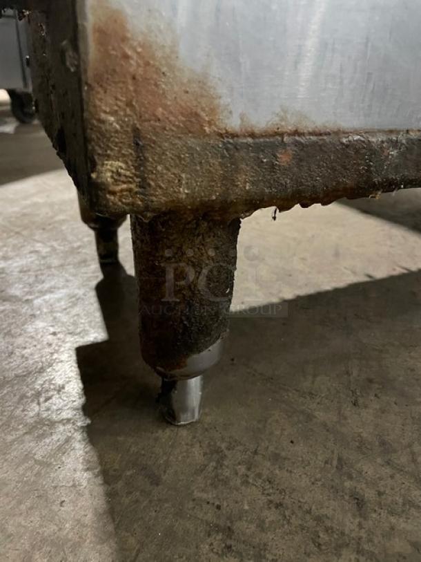 American Range Commercial Stainless Steel Natural Gas Powered Deep Fat Fryer! With Back Splash! On Legs! - Image 10 of 10