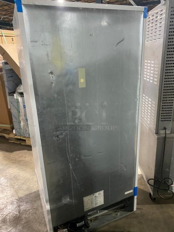 Frigidaire By Electrolux Commercial White Single Door Reach In Upright Free-Standing Freezer! With Poly Coated Wire Racks! Model: FFFU21M1QWF SN: WB94375615! 115V 1 Phase! - Image 3 of 9