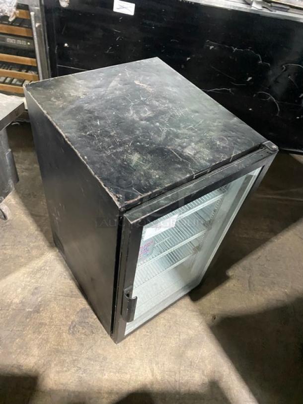 Beverage-Air Commercial Black Single Glass Door Countertop Merchandiser Refrigerator! With Poly Coated Wire Racks! Model: UR30G SN: 7255177! 115V 1 Phase! - Image 8 of 9