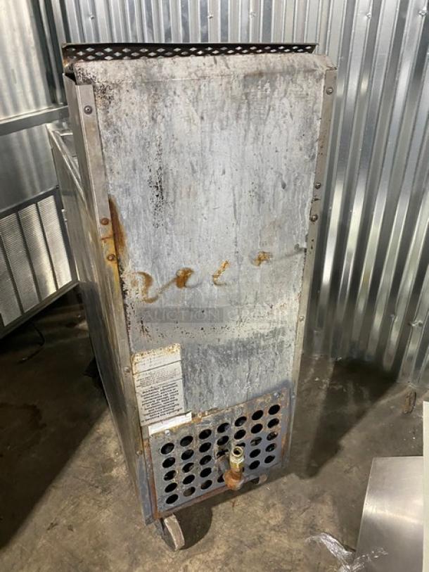 Venancio Commercial Stainless Steel Liquid Propane Powered Deep Fat Fryer! With Back Splash! SN: 2449902110190621! On Casters! - Image 3 of 10