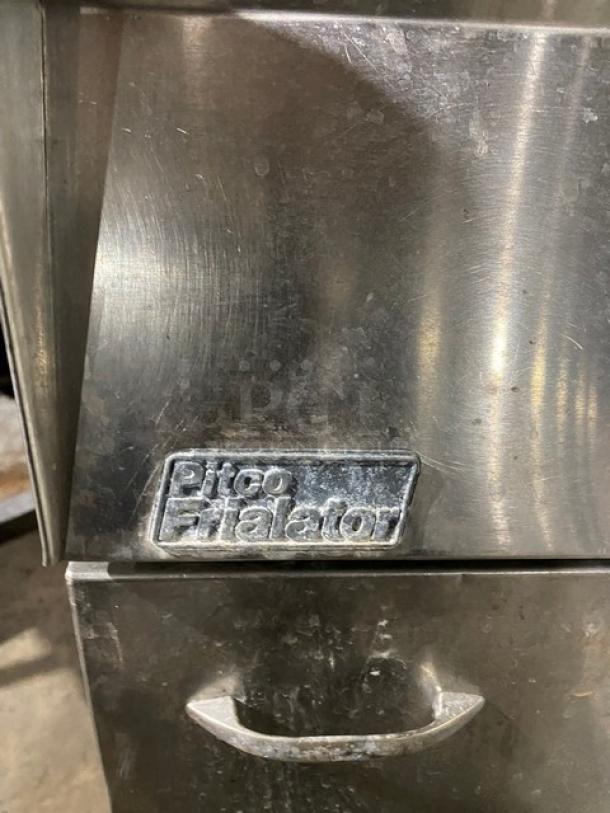 Pitco Frialator Series Commercial Stainless Steel Natural Gas Powered Deep Fat Fryer! With Back Splash! On Legs! - Image 7 of 9