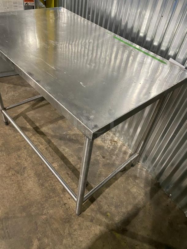 Commercial Stainless Steel Worktop Table! On Legs! - Image 4 of 6