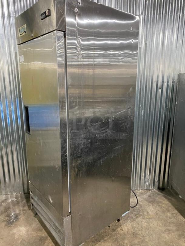 Avantco Commercial Stainless Steel Solid Single Door Reach In Refrigerator! With Poly Coated Wire Rack!  Model: 178A23RHC SN: 6703171118020566! On Casters! - Image 2 of 9