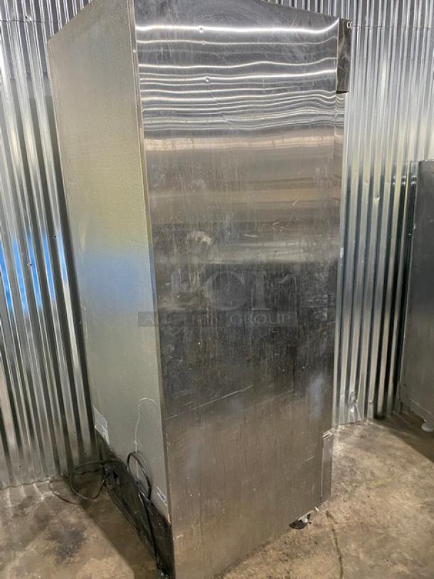 Avantco Commercial Stainless Steel Solid Single Door Reach In Refrigerator! With Poly Coated Wire Rack!  Model: 178A23RHC SN: 6703171118020566! On Casters! - Image 4 of 9