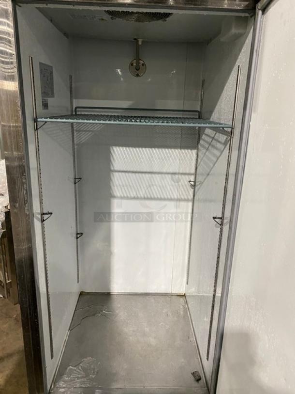 Avantco Commercial Stainless Steel Solid Single Door Reach In Refrigerator! With Poly Coated Wire Rack!  Model: 178A23RHC SN: 6703171118020566! On Casters! - Image 5 of 9