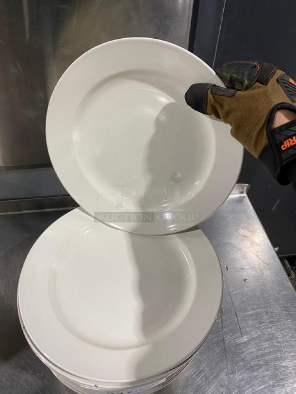 Core Dinnerware Commercial Round White Dinner Plates! 15X Your Bid! - Image 5 of 7