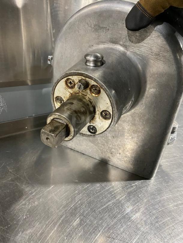 Alfa Commercial Heavy-Gauge Polished Aluminum Shredder/Grinder Attachment! Model: VS-888H! - Image 8 of 11