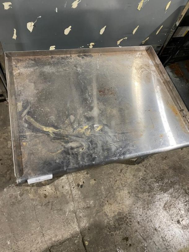 Commercial Stainless Steel Worktop Table! With 1.5" Back & Side Splash! With Single Undershelf! On Legs! - Image 5 of 7