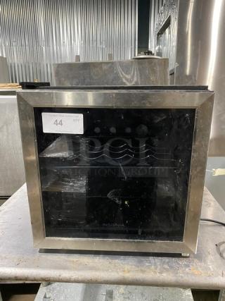 Insignia Commercial Single Glass Door 14-Bottle Countertop Wine Cooler! Model: NS-WC14SS9 SN: 21F05A00262! 115V 1 Phase! On Legs!