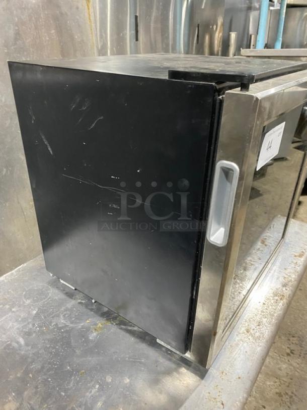 Insignia Commercial Single Glass Door 14-Bottle Countertop Wine Cooler! Model: NS-WC14SS9 SN: 21F05A00262! 115V 1 Phase! On Legs! - Image 4 of 8