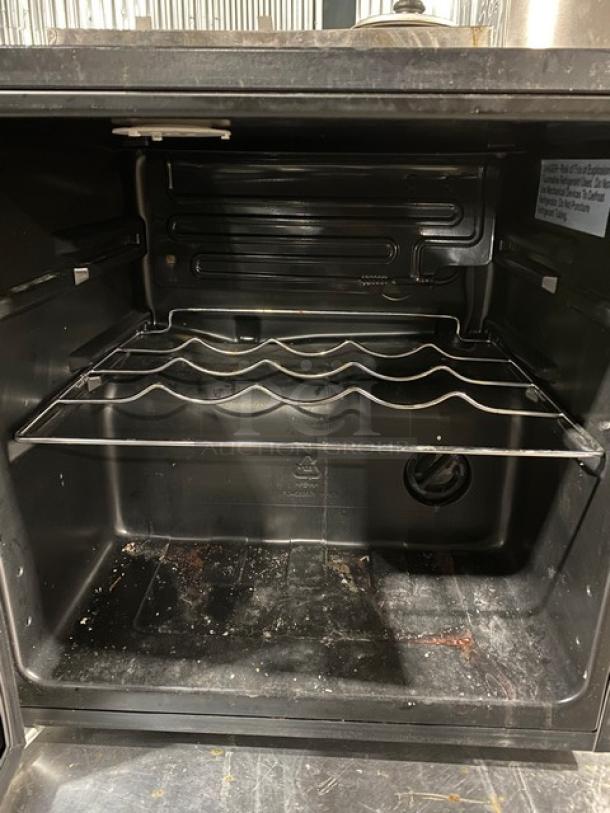 Insignia Commercial Single Glass Door 14-Bottle Countertop Wine Cooler! Model: NS-WC14SS9 SN: 21F05A00262! 115V 1 Phase! On Legs! - Image 5 of 8