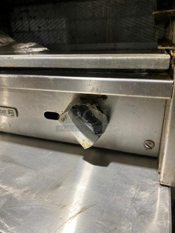 Asber Commercial Stainless Steel Natural Gas Powered Overhead Salamander Broiler/Cheese Melter! With Wired Oven Rack! - Image 7 of 8