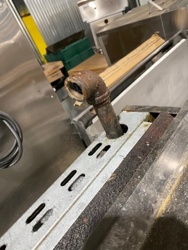 Asber Commercial Stainless Steel Natural Gas Powered Overhead Salamander Broiler/Cheese Melter! With Wired Oven Rack! - Image 8 of 8
