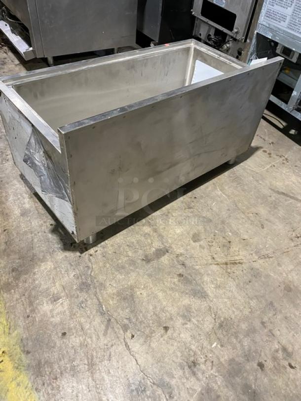 L & J Manufacturing Commercial Stainless Steel Underbar Ice Bin! With Back Splash! With Basket Drain! - Image 3 of 7