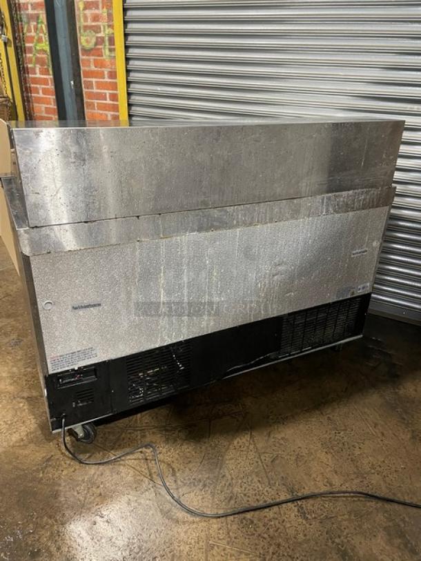 Avantco Commercial Stainless Steel 2 Door Refrigerated Bain Marie Style Mega Top Salad/Sandwich Prep Table! With Poly Coated Wire Racks! Model: 178SSPT60MHC SN: 9142130046! On Casters! - Image 3 of 11