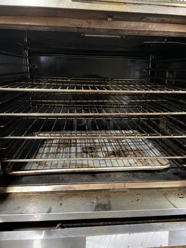 Bakers Pride Cyclone Series Commercial Stainless Steel Natural Gas Powered Single Stack Convection Oven! With Wire Oven Racks! On Legs! - Image 5 of 12