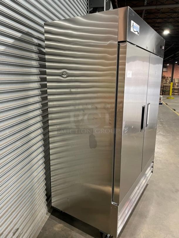 Avantco Commercial Stainless Steel Solid Double Swing Door Reach In Refrigerator! With Poly Coated Wire Racks! Model: 178A49RHC SN: 7527171321042095! 115V! On Casters! - Image 4 of 11