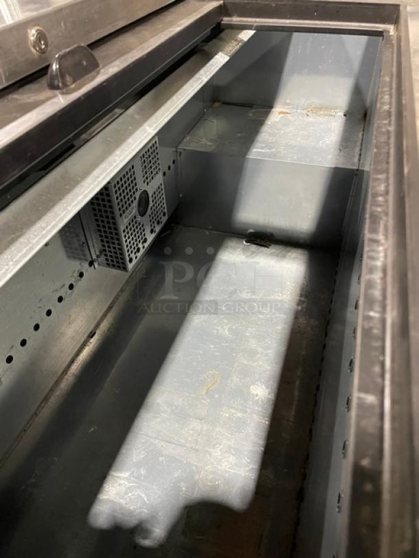 True Commercial Black Powder-Coated Horizontal Forced Air Bottle Cooler! With Double Sliding Stainless Steel Top Lids! Model: TD-65-24-HC SN: 9897102! 115V 1 Phase! - Image 7 of 9