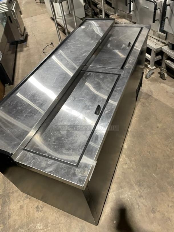 True Commercial Black Powder-Coated Horizontal Forced Air Bottle Cooler! With Double Sliding Stainless Steel Top Lids! Model: TD-65-24-HC SN: 9897102! 115V 1 Phase! - Image 8 of 9