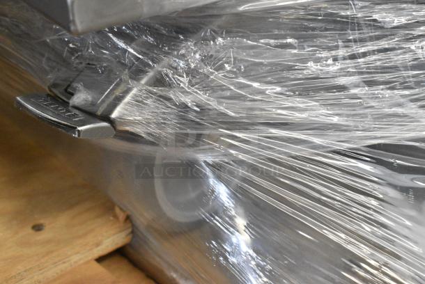 BRAND NEW SCRATCH AND DENT! Blodgett Metal Pan Transport Roll In Oven Rack on Commercial Casters. - Image 4 of 4