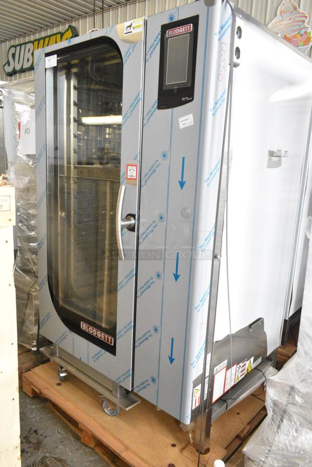 BRAND NEW SCRATCH AND DENT! 2016 Blodgett BCT-202/KPE 2.20 Stainless Steel Commercial Electric Powered Roll In Rack Combi Convection Oven w/ View Through Door and Metal Pan Transport Rack. 208 Volts, 3 Phase. - Image 1 of 7