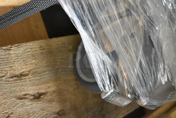 BRAND NEW SCRATCH AND DENT! Blodgett Metal Roll In Oven Rack 99 Plate Capacity Trolley on Commercial Casters. - Image 4 of 4