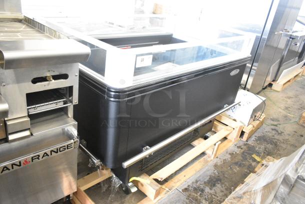 BRAND NEW SCRATCH AND DENT! Kool-it KII 280 Metal Commercial Dual Temperature Island Case on Commercial Casters. 115 Volts, 1 Phase. Cannot Test Due To Plug Style - Image 2 of 8