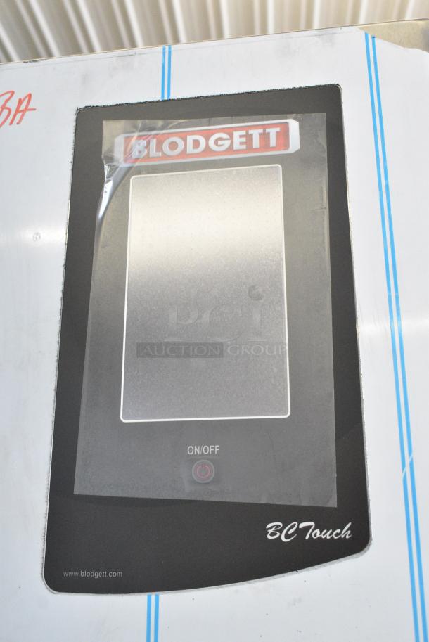 BRAND NEW SCRATCH AND DENT! Blodgett BCT-202/KPE 2.20 Stainless Steel Commercial Electric Powered Roll In Rack Combi Convection Oven w/ View Through Door and Metal Pan Transport Rack. 208 Volts, 3 Phase. - Image 3 of 6