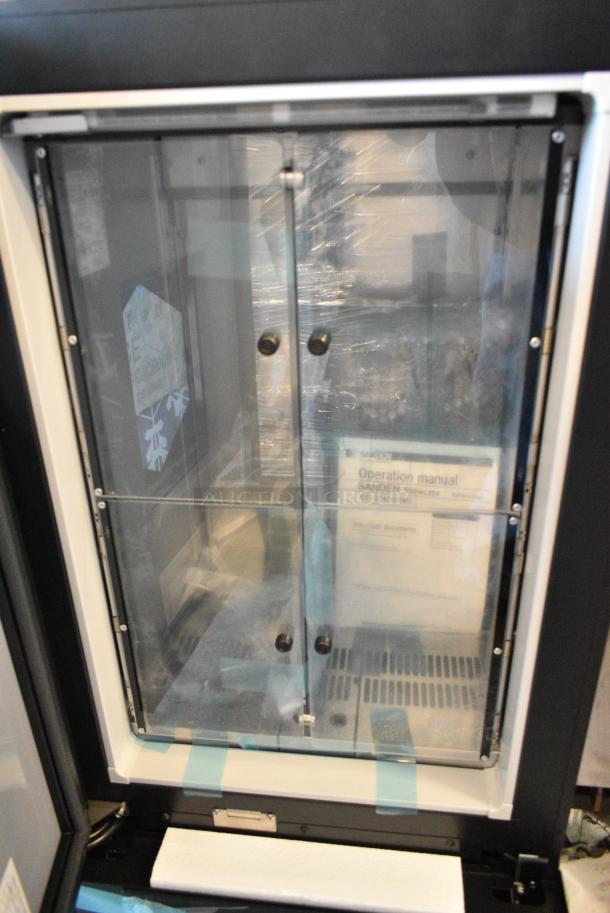BRAND NEW SCRATCH AND DENT! Lumilinna ICE-SC40BXIWU Metal Commercial Single Door Beverage Cooler Crystallizer / Slush Cooler. Does Not Have Power Cord.115 Volts, 1 Phase. Tested and Working! - Image 4 of 5