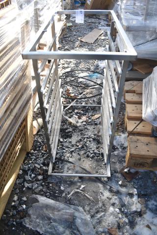 BRAND NEW SCRATCH AND DENT! Blodgett 60689 Metal Cassette 101 Pan Rack.
