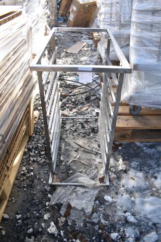 BRAND NEW SCRATCH AND DENT! Blodgett 60689 Metal Cassette 101 Pan Rack.