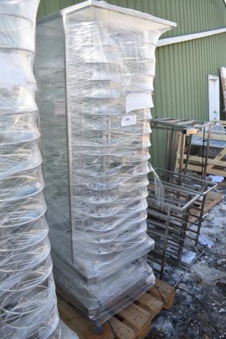 BRAND NEW SCRATCH AND DENT! Blodgett Metal Roll In Oven Rack 99 Plate Capacity Trolley on Commercial Casters.