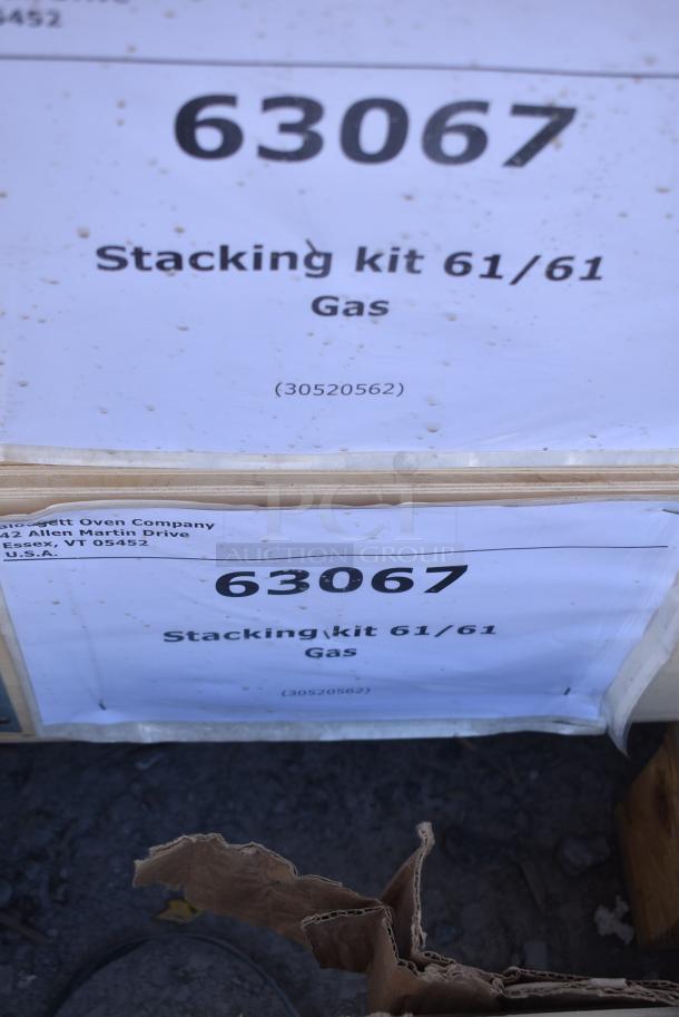 4 BRAND NEW SCRATCH AND DENT! Items Including 63067 Stacking Kit 61/61 Gas. 4 Times Your Bid! - Image 6 of 11