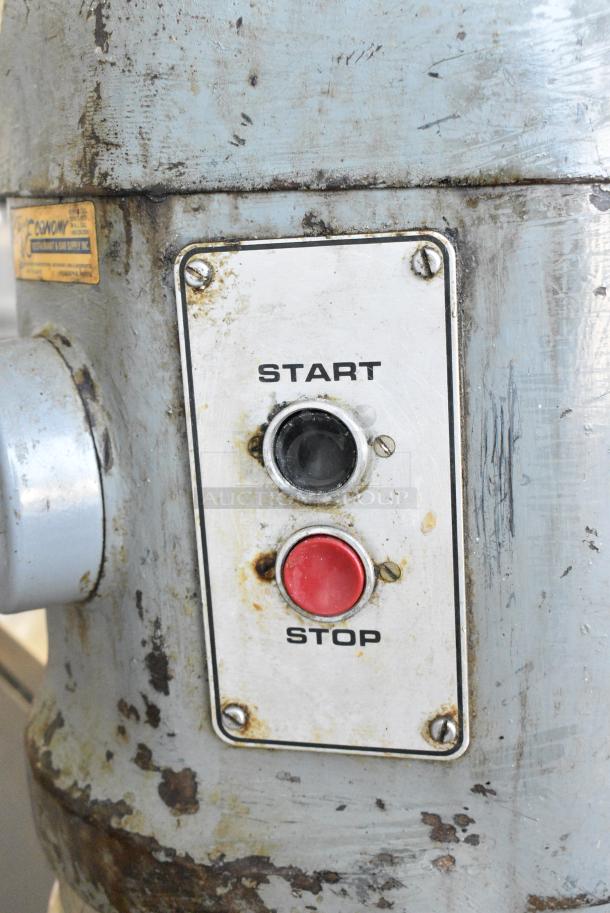 Hobart H-600 Metal Commercial Floor Style 60 Quart Planetary Dough Mixer w/ Bowl Guard. 115/250 Volts, 1/3 Phase. - Image 4 of 9