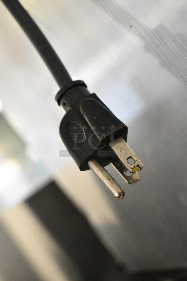 IDW GS-4-HA234B Metal Mini Cooler Merchandiser. 115 Volts, 1 Phase. Tested and Working! - Image 4 of 5