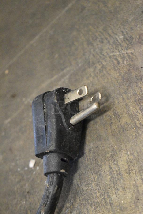 Alto Shaam 500-S Stainless Steel Commercial Heated Holding Cabinet on Commercial Casters. 120 Volts, 1 Phase. Tested and Working! - Image 6 of 7