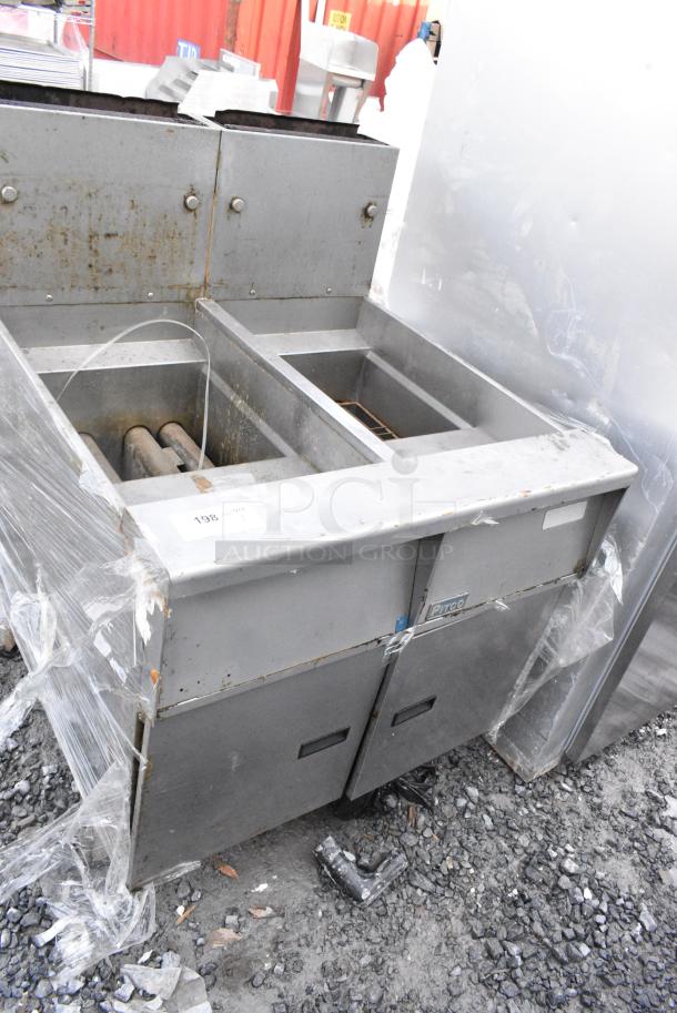 Pitco Frialator SG14R-S Stainless Steel Commercial Floor Style Natural Gas Powered 2 Bay Deep Fat Fryer. 122,000 BTU. - Image 2 of 10