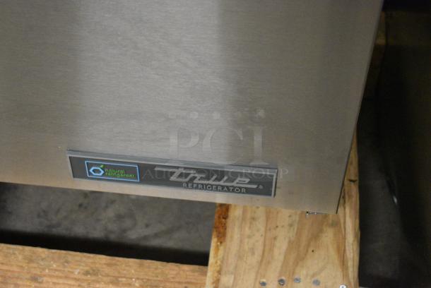BRAND NEW SCRATCH AND DENT! 2024 True TWT-72-HC Stainless Steel Commercial 3 Door Work Top Cooler. 115 Volts, 1 Phase. Tested and Working! - Image 4 of 9