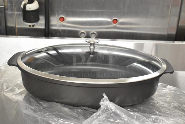 3 BRAND NEW SCRATCH AND DENT! Spring USA Motif Cook & Serve 8 Qt. Titanium Non-Stick Deep Oval Roaster with Cover 8270-8/38. 3 Times Your Bid! - Image 1 of 7