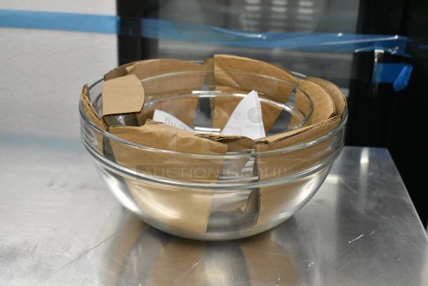 BRAND NEW SCRATCH AND DENT! Pampered Chef Glass Mixing Bowl Set - Image 1 of 4